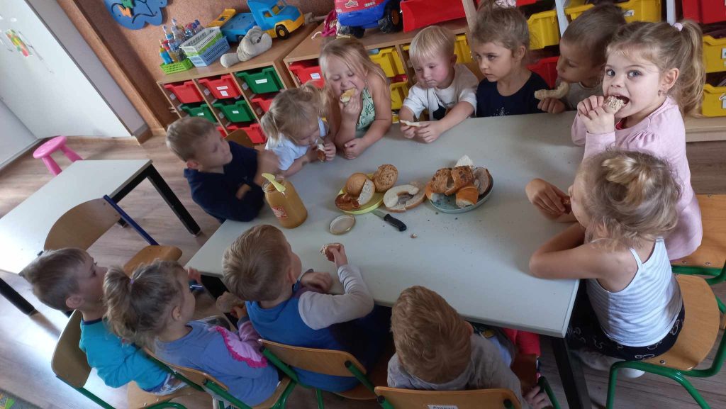Pasowanie na przedszkolaka, dzień chleba