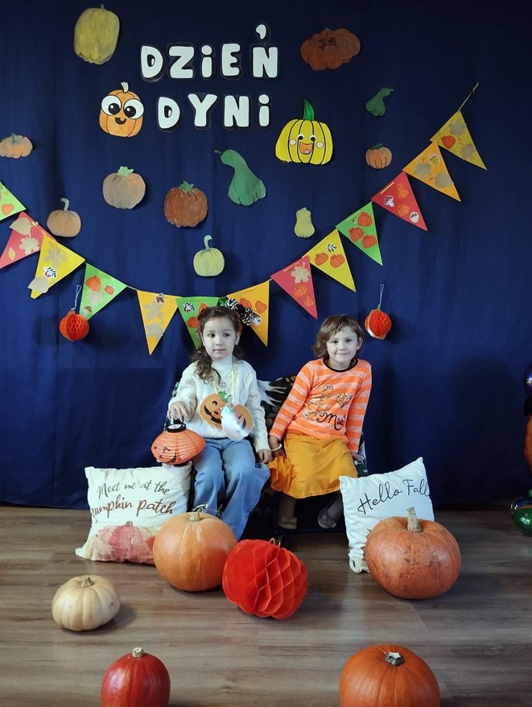 Puchatki świętują dzień dyni