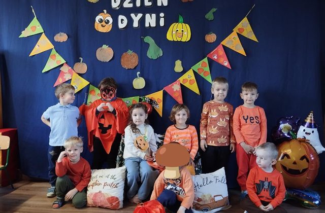 Puchatki świętują dzień dyni